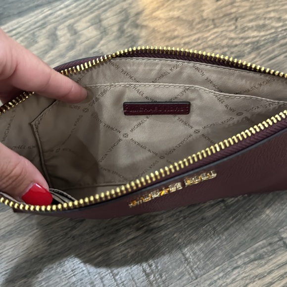 Michael Kors Jet Set Travel Large Perforated Wristlet in Dark Plum Wine - Picture 5 of 6